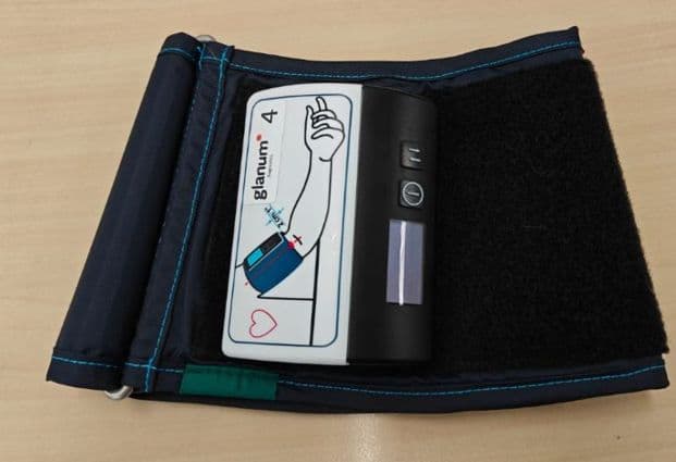 Draagbare meter voor een 24-uurs bloeddrukmeting
